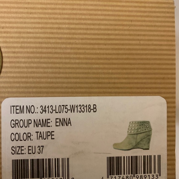 Bussola suede studded booties - Picture 5 of 6